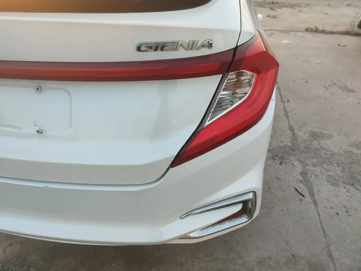 2017 Honda Gienia 1.5L 131HP L4 5MT,autocango,china used car exporter,china ev exporter,chinese used car exporter,chinese used ev exporter