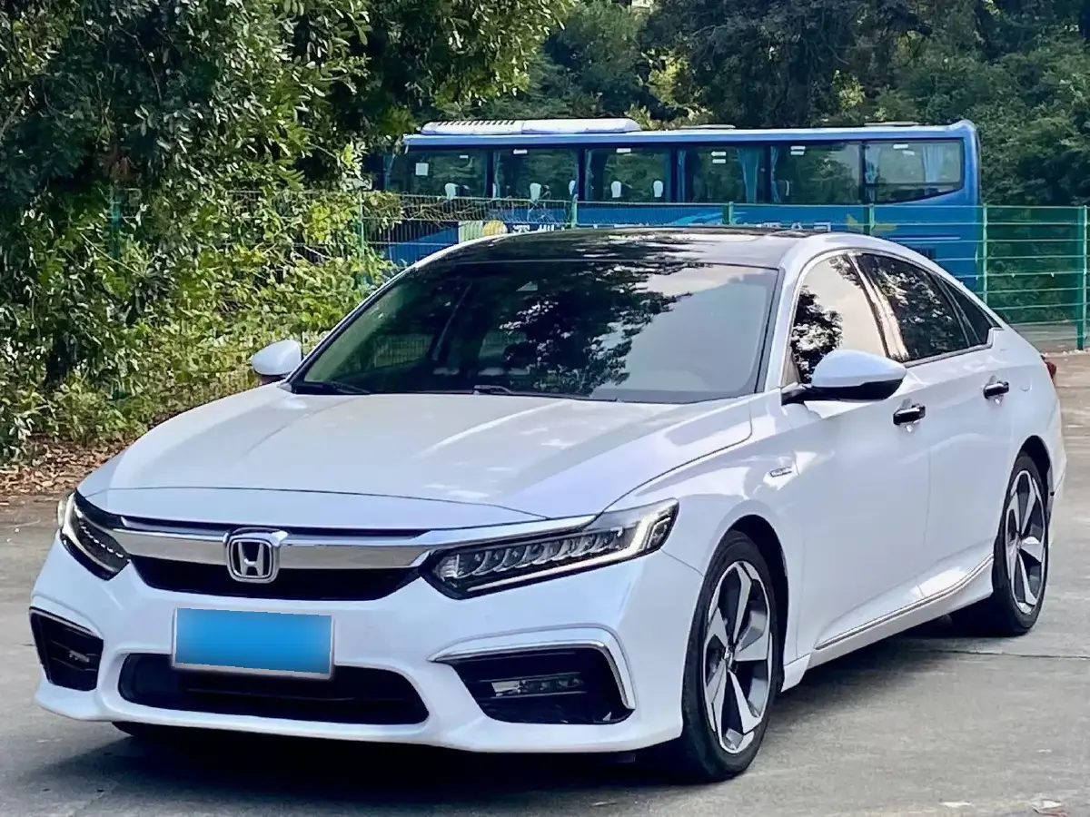 2019 Honda Inspire 2.0L 146HP L4 E-CVT Hybrid