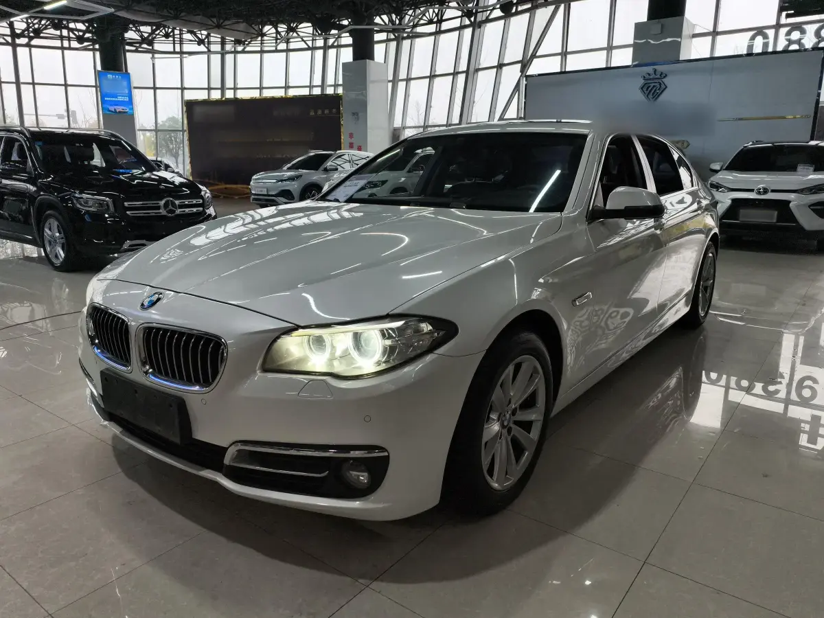2014 BMW 5 Series 2.0T 184HP L4 8AT