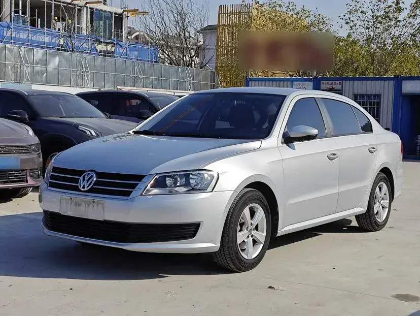 2013 Volkswagen Lavida 1.6L 110HP L4 5MT