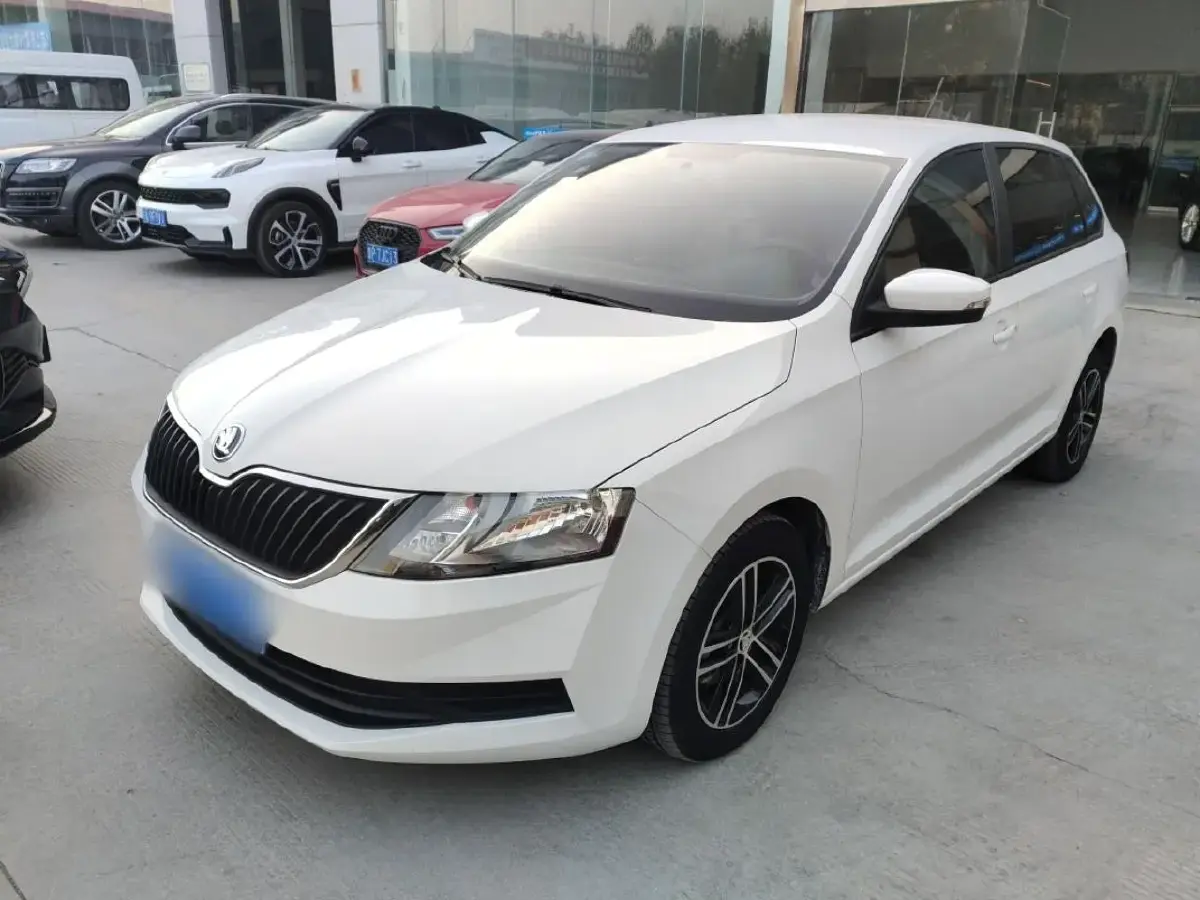 2019 Skoda Rapid Spaceback 1.5L 110HP L4 6AT
