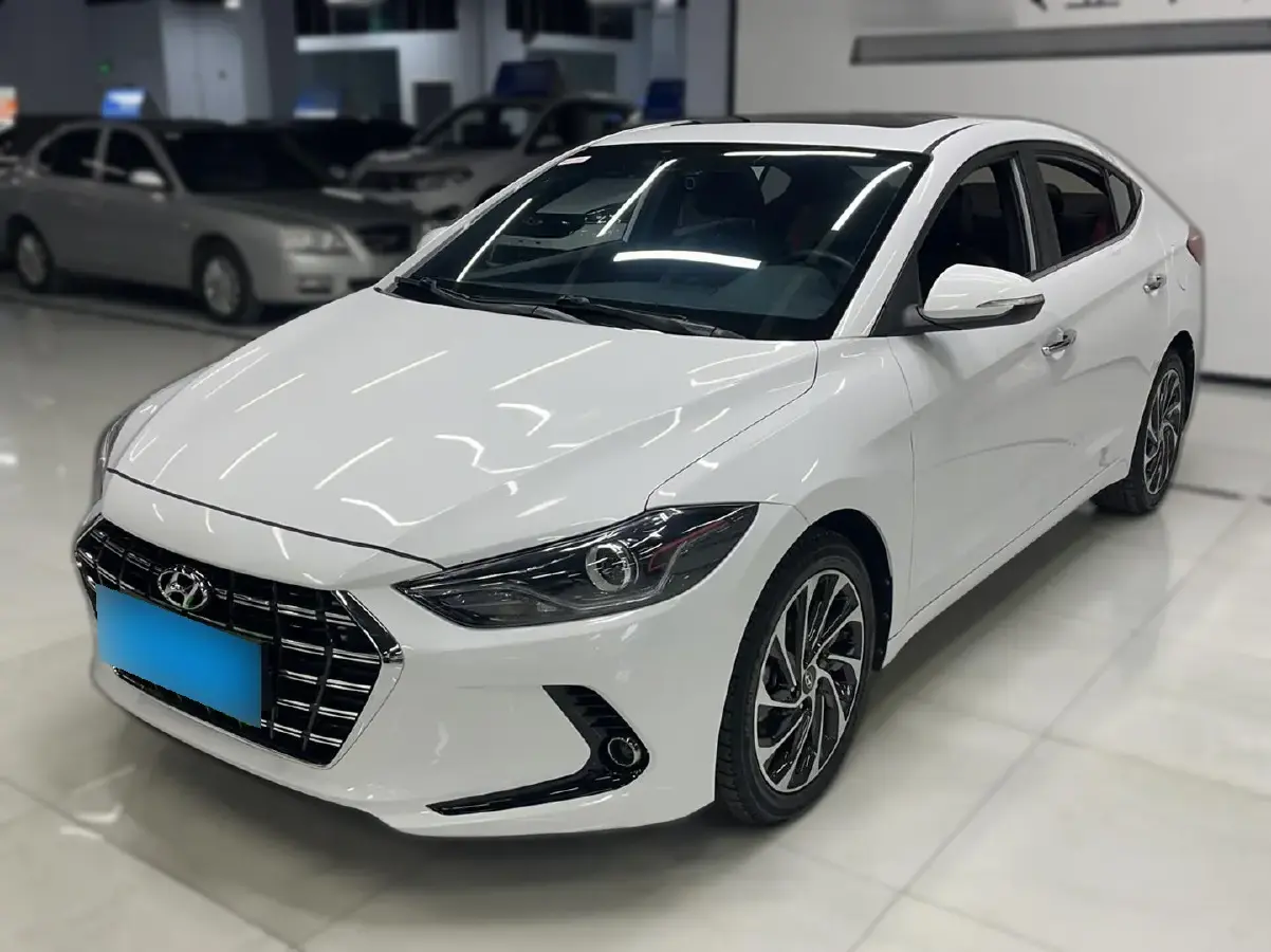 2019 Hyundai Elantra 1.4T 130HP L4 7DCT