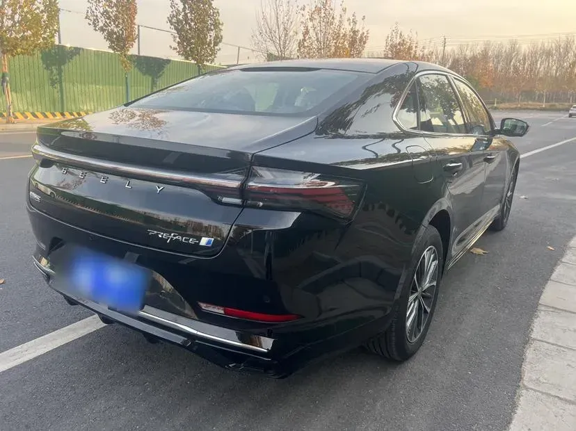 2024 Geely PrefaceL 1.5T 163HP L4 3DHT Hybrid,autocango,china used car exporter,china ev exporter,chinese used car exporter,chinese used ev exporter