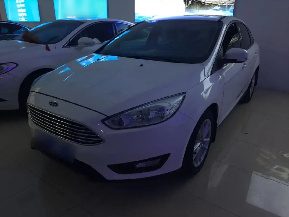 2018 Ford Focus 1.6L 125HP L4 6DCT
