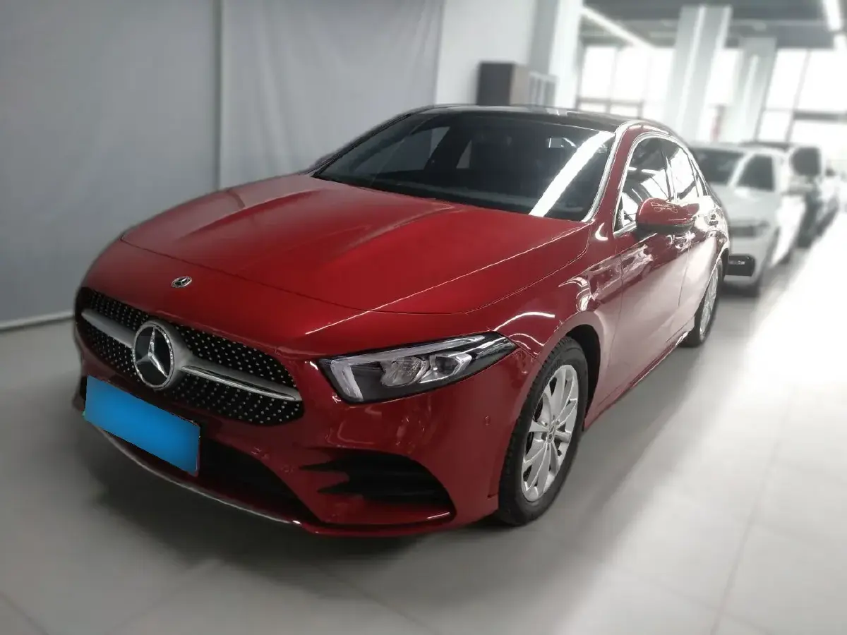 2021 Mercedes-Benz A Class 1.3T 163HP L4 7DCT