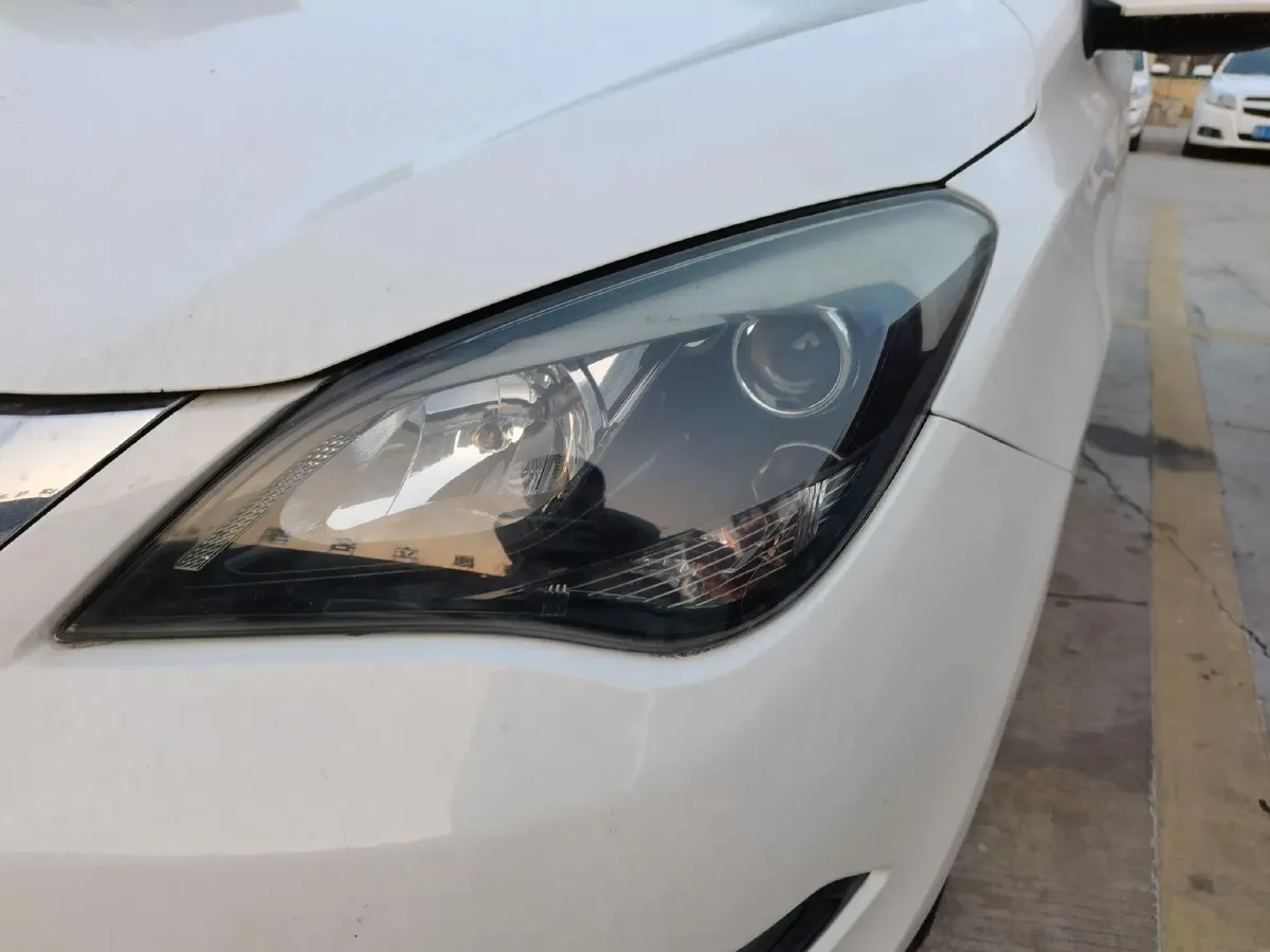 2015 Chery Arrizo 3 1.5L 109HP L4 5MT,autocango,china used car exporter,china ev exporter,chinese used car exporter,chinese used ev exporter