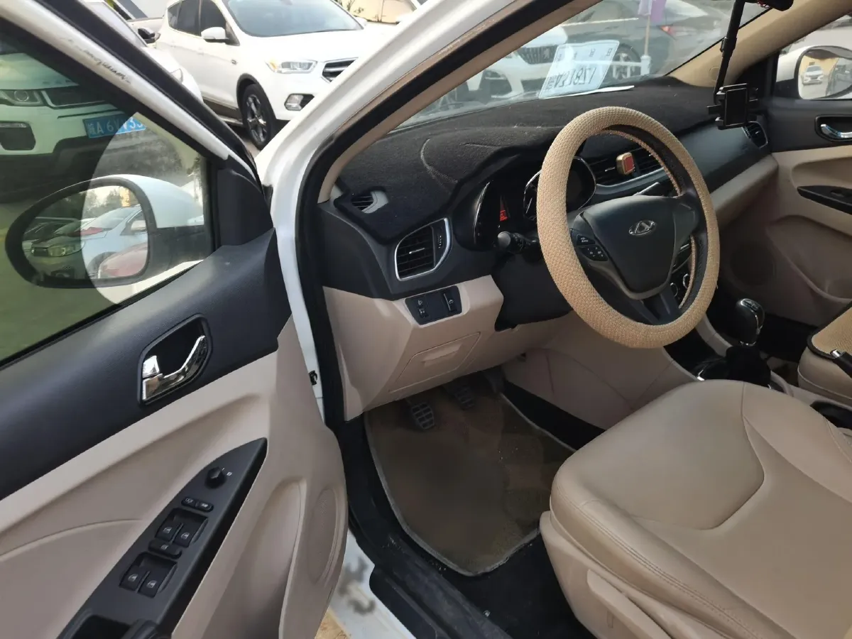 2015 Chery Arrizo 3 1.5L 109HP L4 5MT,autocango,china used car exporter,china ev exporter,chinese used car exporter,chinese used ev exporter