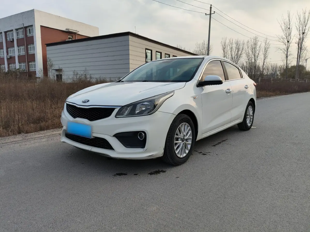 2017 Kia K2 1.4L 100HP L4 6MT