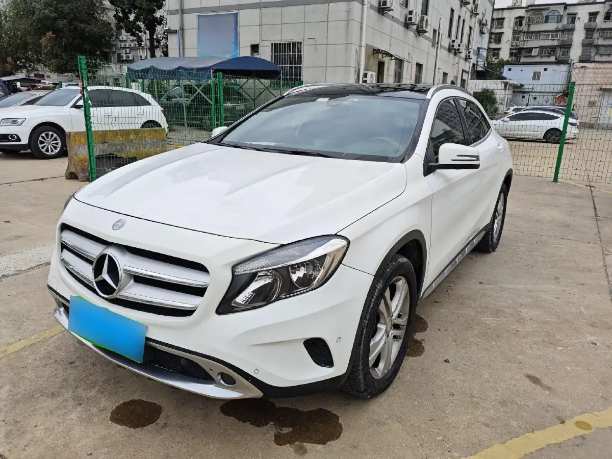 2016 Mercedes-Benz GLA Class 1.6T 156HP L4 7DCT