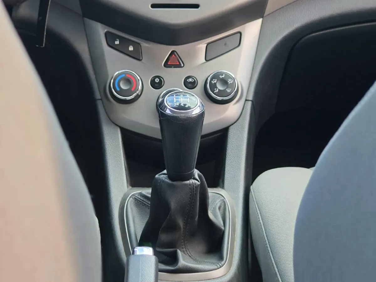 2011 Chevrolet Aveo 1.4L 103HP L4 5MT,autocango,china used car exporter,china ev exporter,chinese used car exporter,chinese used ev exporter