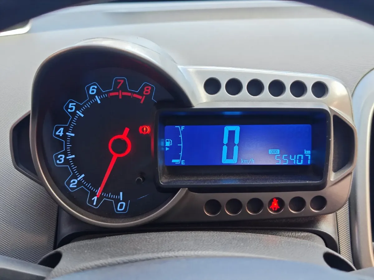 2011 Chevrolet Aveo 1.4L 103HP L4 5MT,autocango,china used car exporter,china ev exporter,chinese used car exporter,chinese used ev exporter