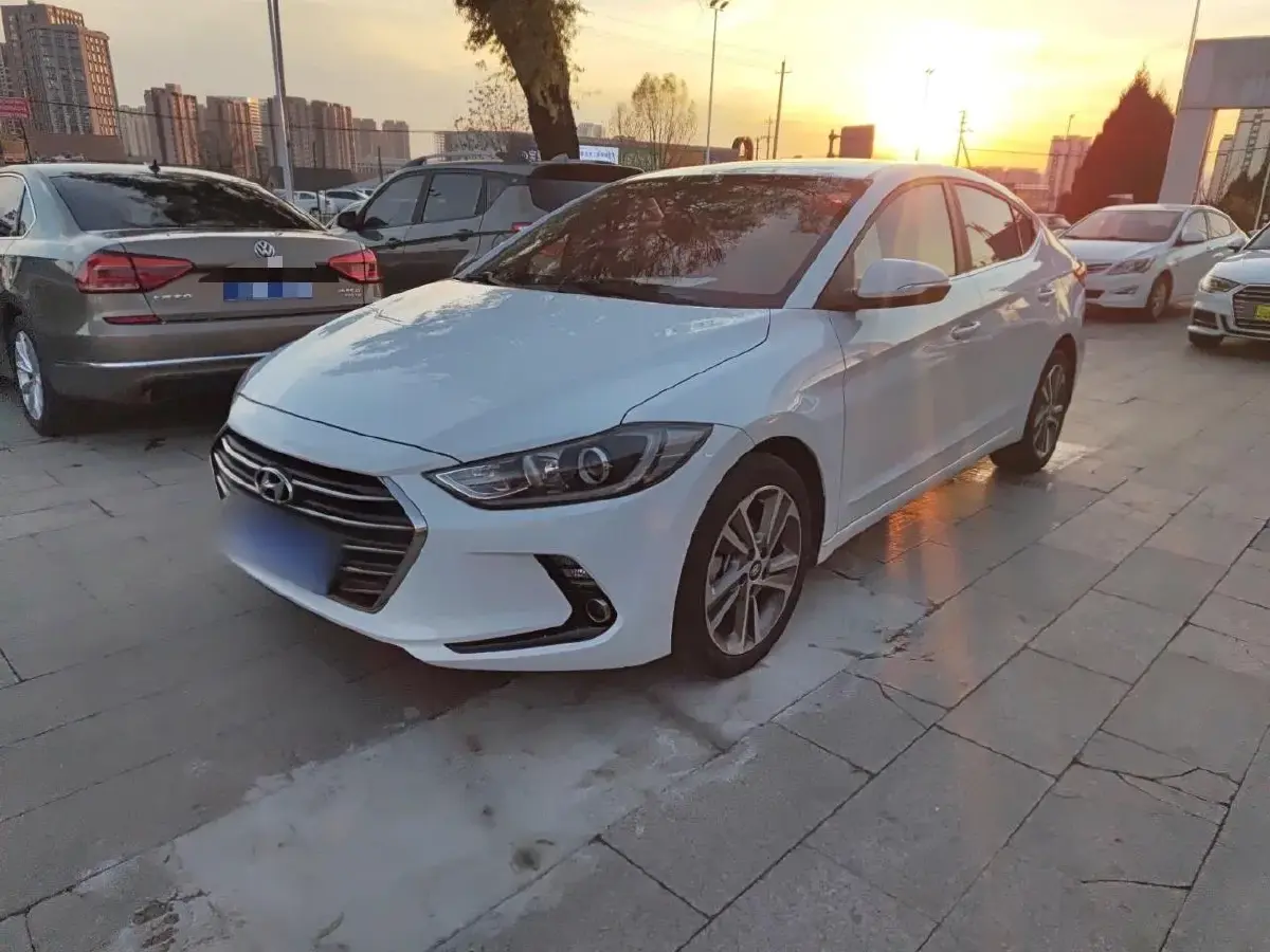 2016 Hyundai Elantra 1.6L 130HP L4 6AT