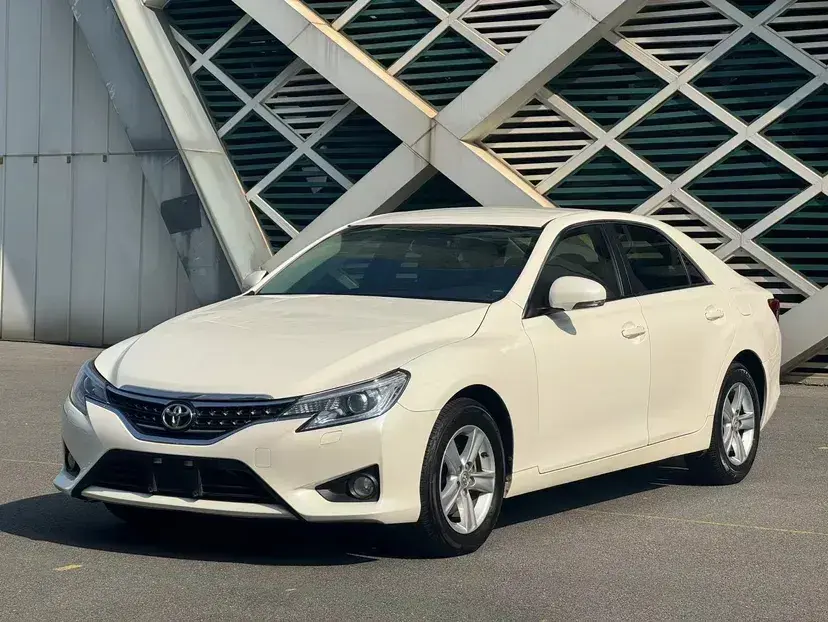 2013 Toyota Reiz 2.5L 193HP V6 6AT