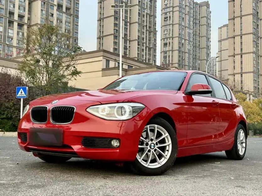 2013 BMW 1 Series 1.6T 170HP L4 8AT