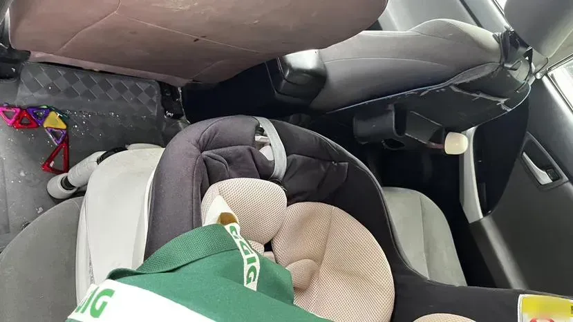 2012 Toyota Prius 1.8L 99HP L4 E-CVT Hybrid,autocango,china used car exporter,china ev exporter,chinese used car exporter,chinese used ev exporter