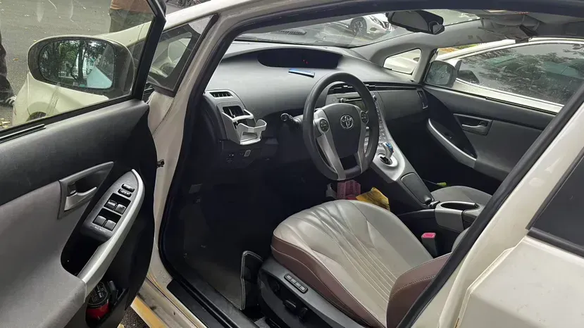 2012 Toyota Prius 1.8L 99HP L4 E-CVT Hybrid,autocango,china used car exporter,china ev exporter,chinese used car exporter,chinese used ev exporter