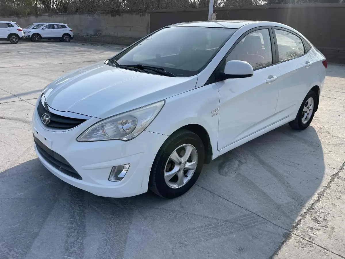 2010 Hyundai Reina 1.4L 107HP L4 4AT