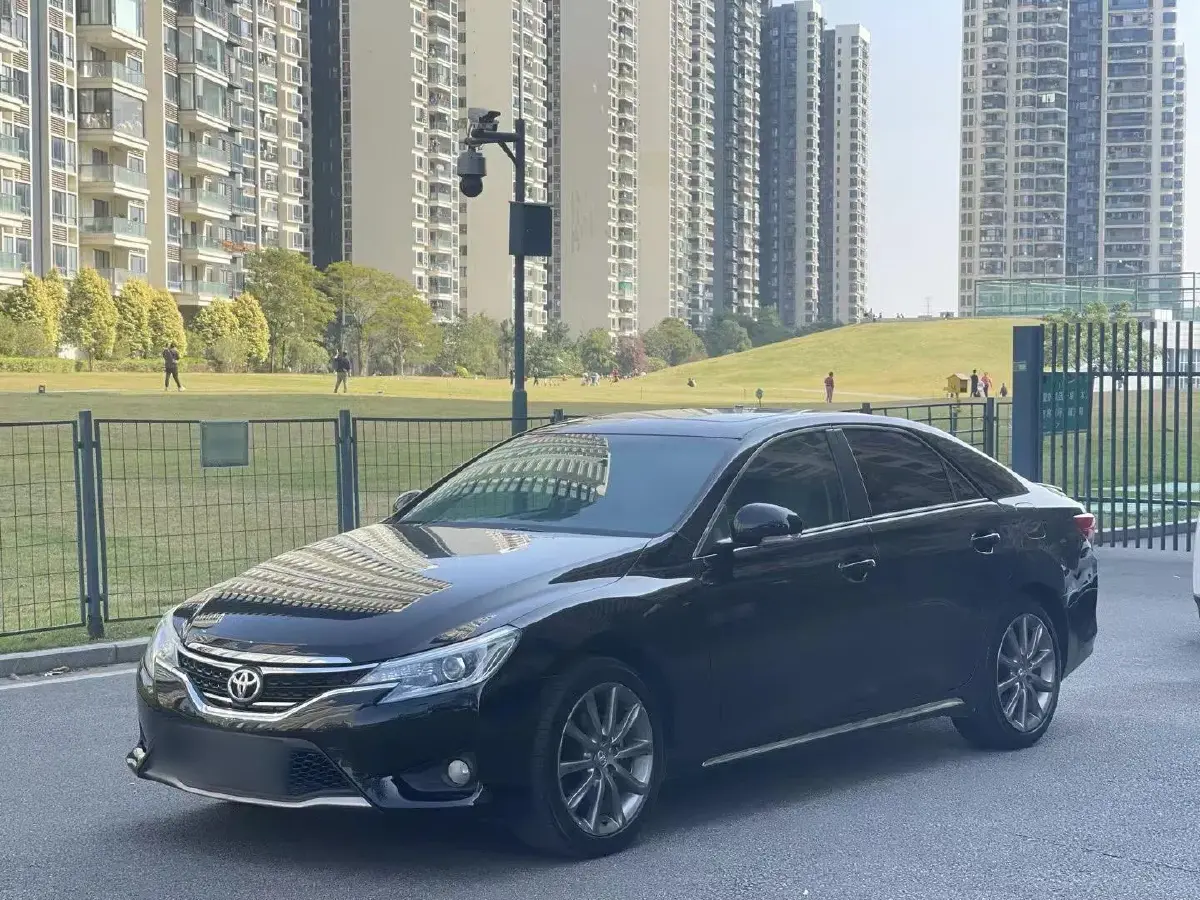 2013 Toyota Reiz 2.5L 193HP V6 6AT