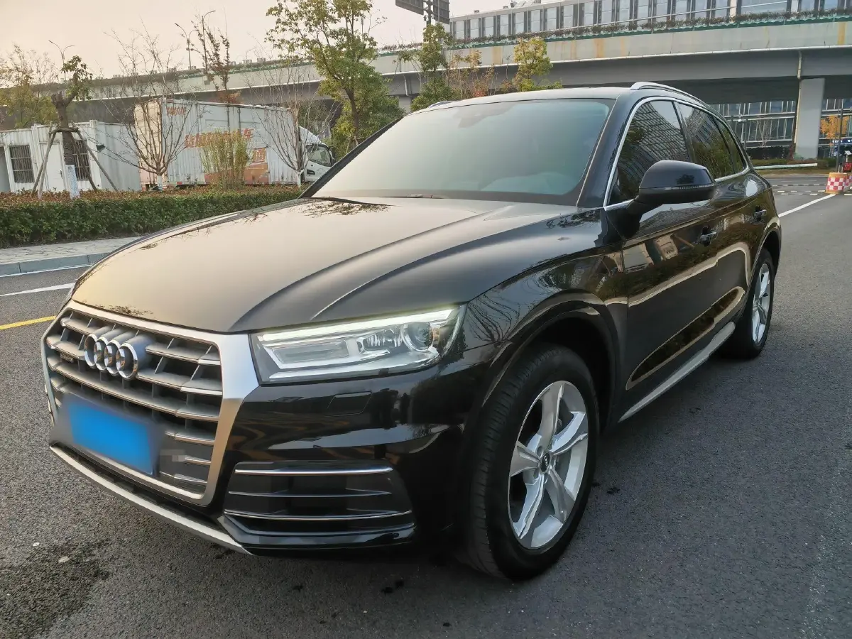 2020 Audi Q5L 2.0T 190HP L4 7DCT