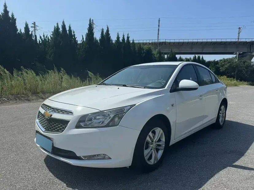 2015 Chevrolet Cruze 1.5L 113HP L4 5MT