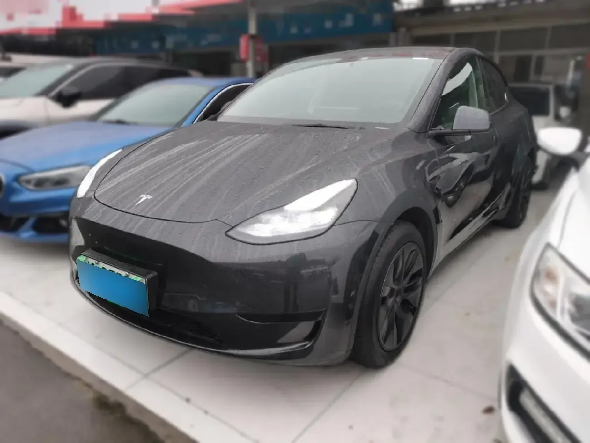 2024 Tesla Model Y BEV 60KWH