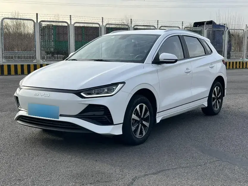 2023 BYD e2 BEV 43.2KWH
