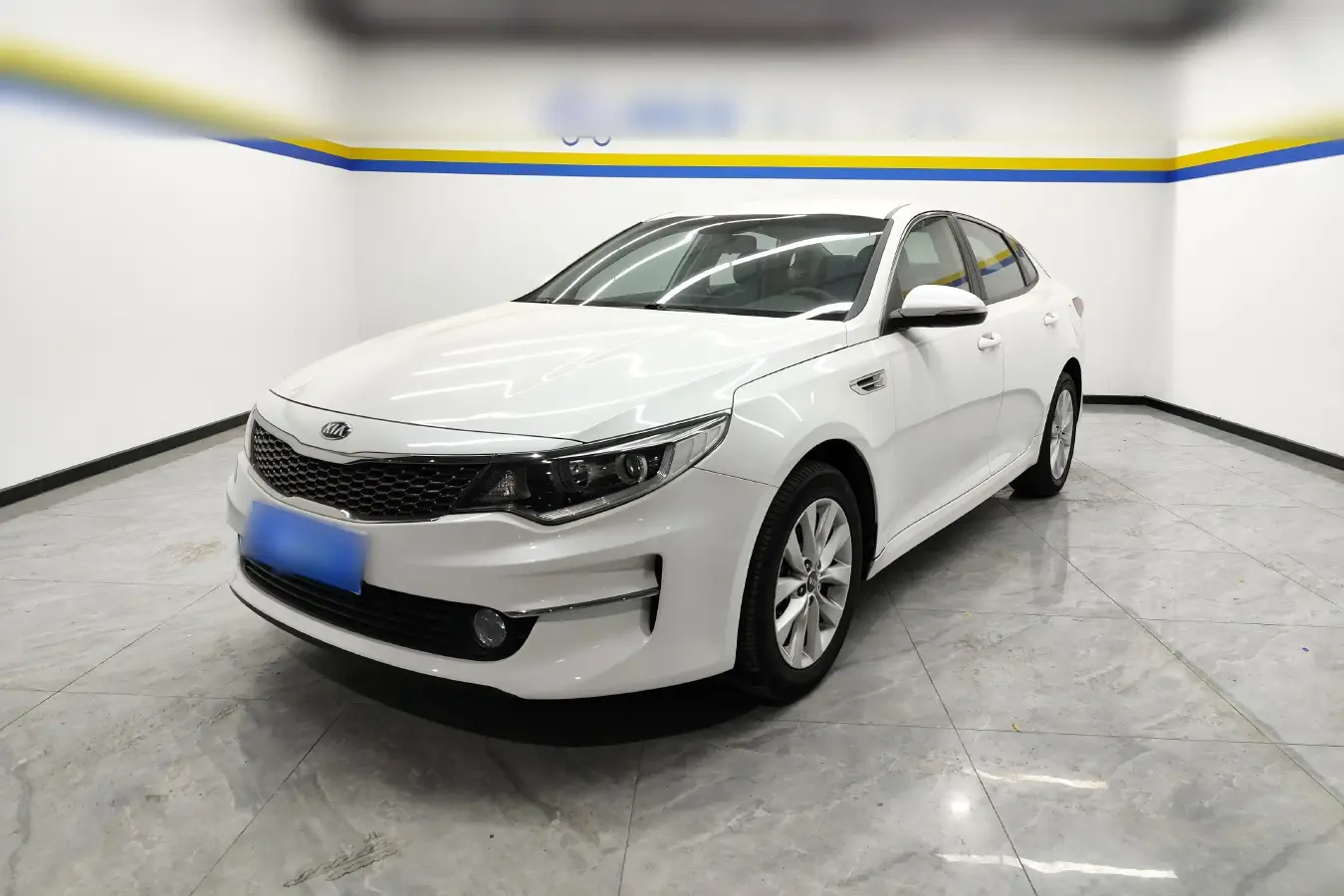 2016 Kia K5 2.0L 161HP L4 6AT