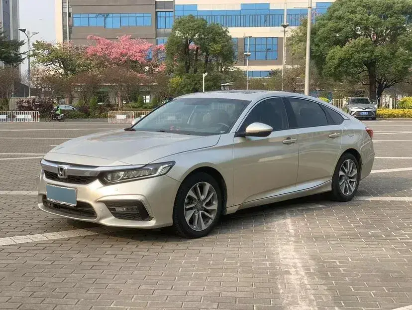 2019 Honda Inspire 1.5T 194HP L4 CVT