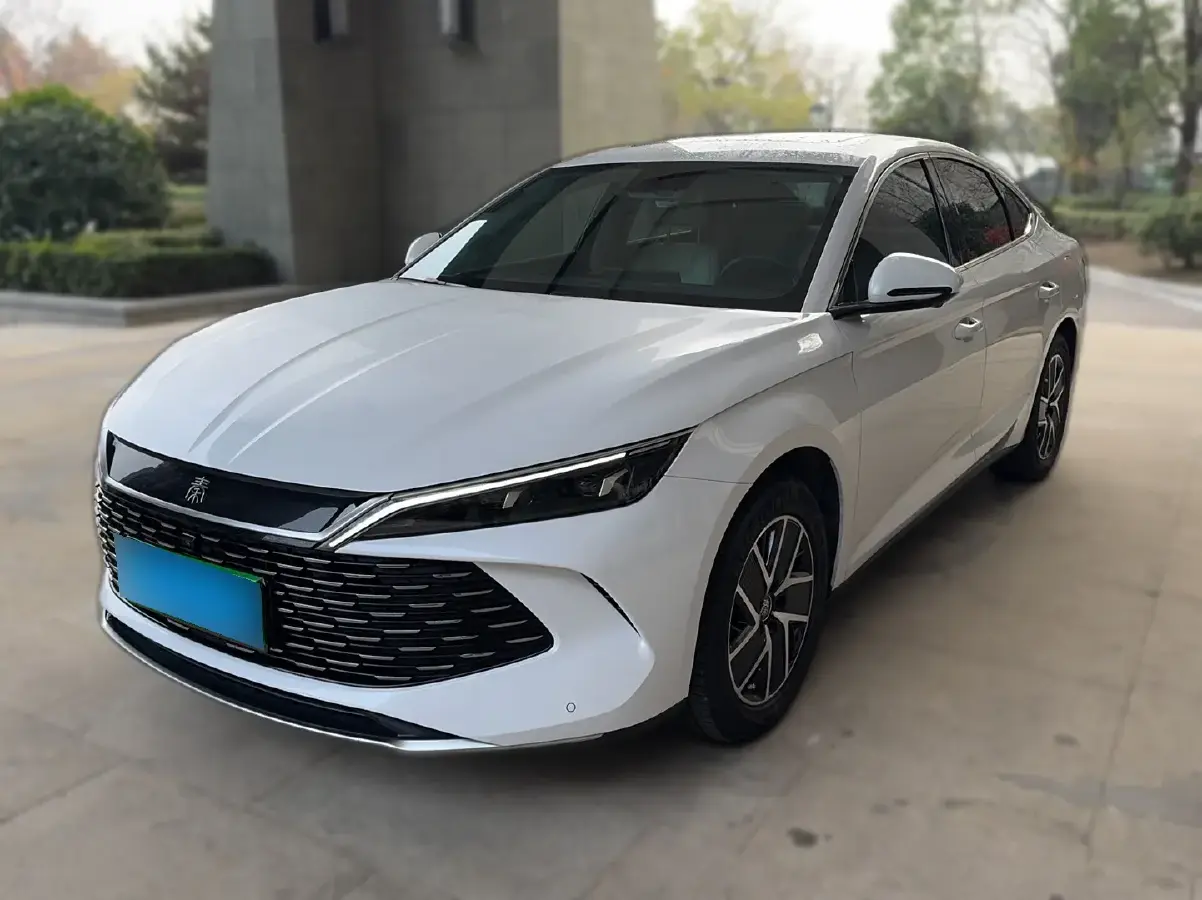 2024 BYD QinL 1.5L 101HP L4 E-CVT PHEV 15.87KWH