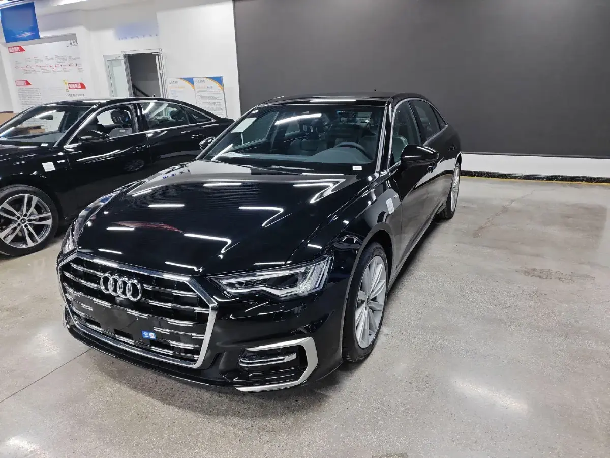 2024 Audi A6L 2.0T 245HP L4 7DCT