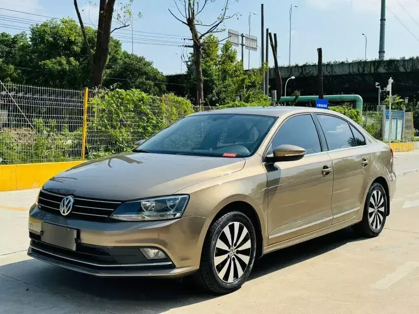 2014 Volkswagen Sagitar 1.6L 105HP L4 6AT