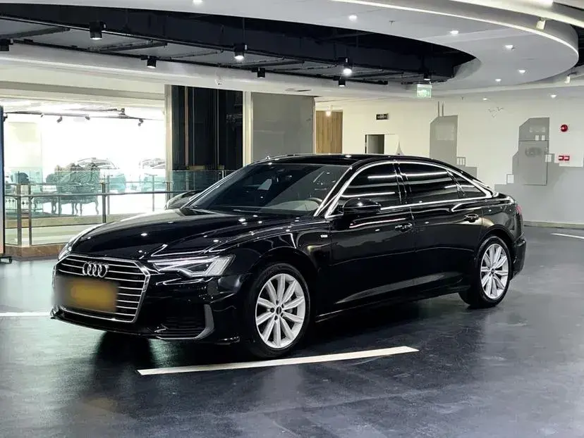 2022 Audi A6L 2.0T 224HP L4 7DCT