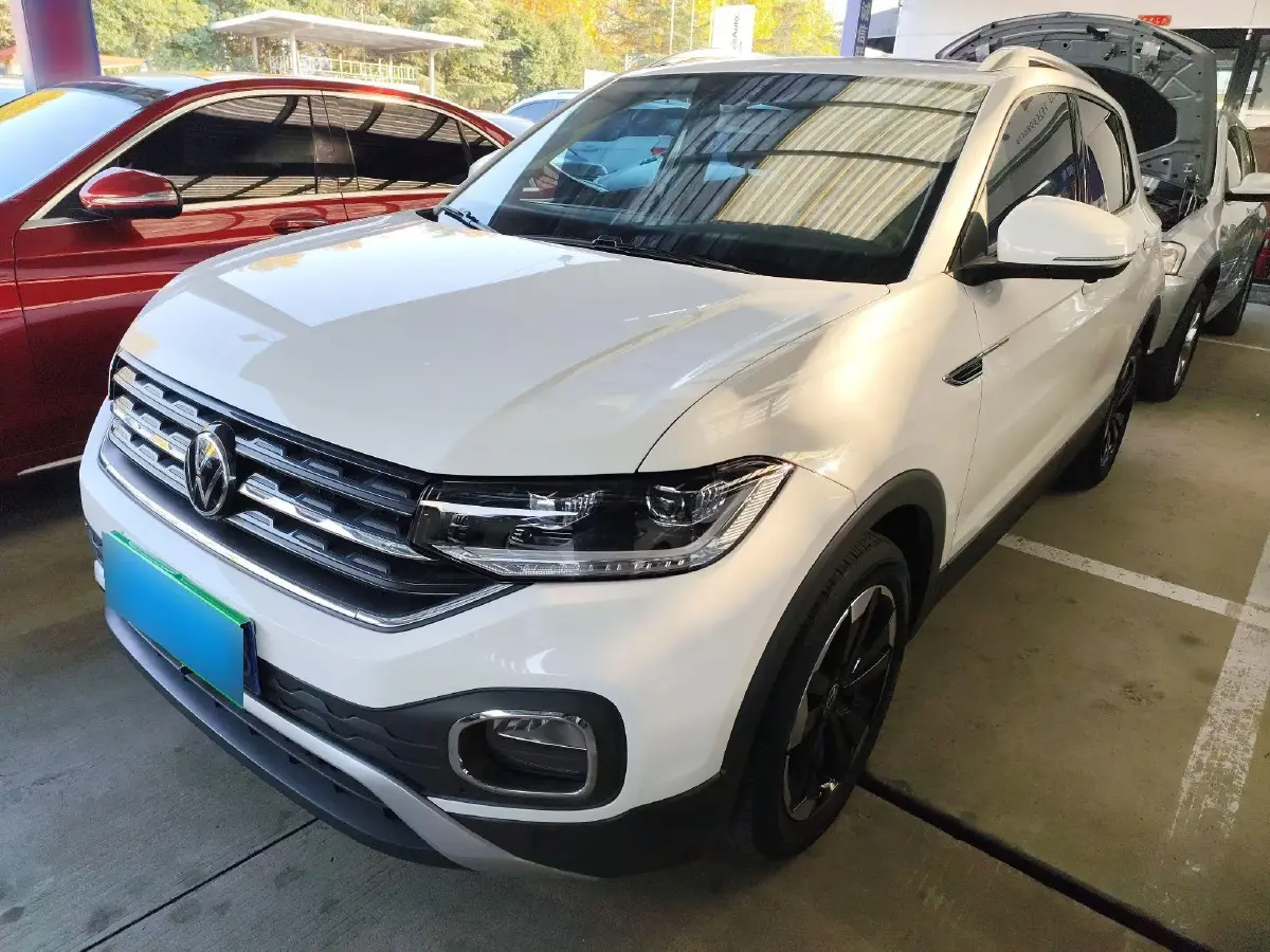 2021 Volkswagen Tacqua 1.5L 113HP L4 6AT