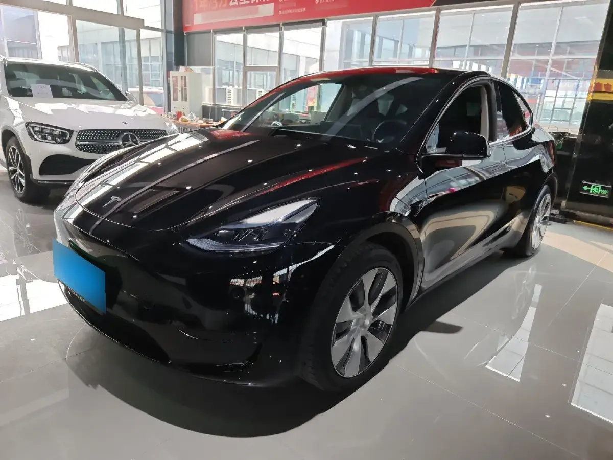 2022 Tesla Model Y BEV 60KWH