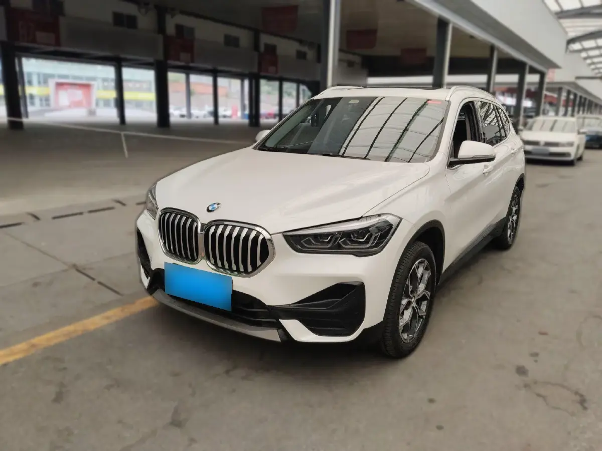 2021 BMW X1 2.0T 192HP L4 7DCT