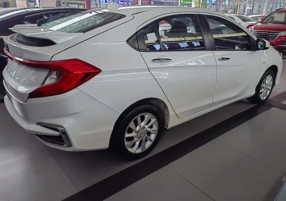 2017 Honda Gienia 1.5L 131HP L4 CVT,autocango,china used car exporter,china ev exporter,chinese used car exporter,chinese used ev exporter