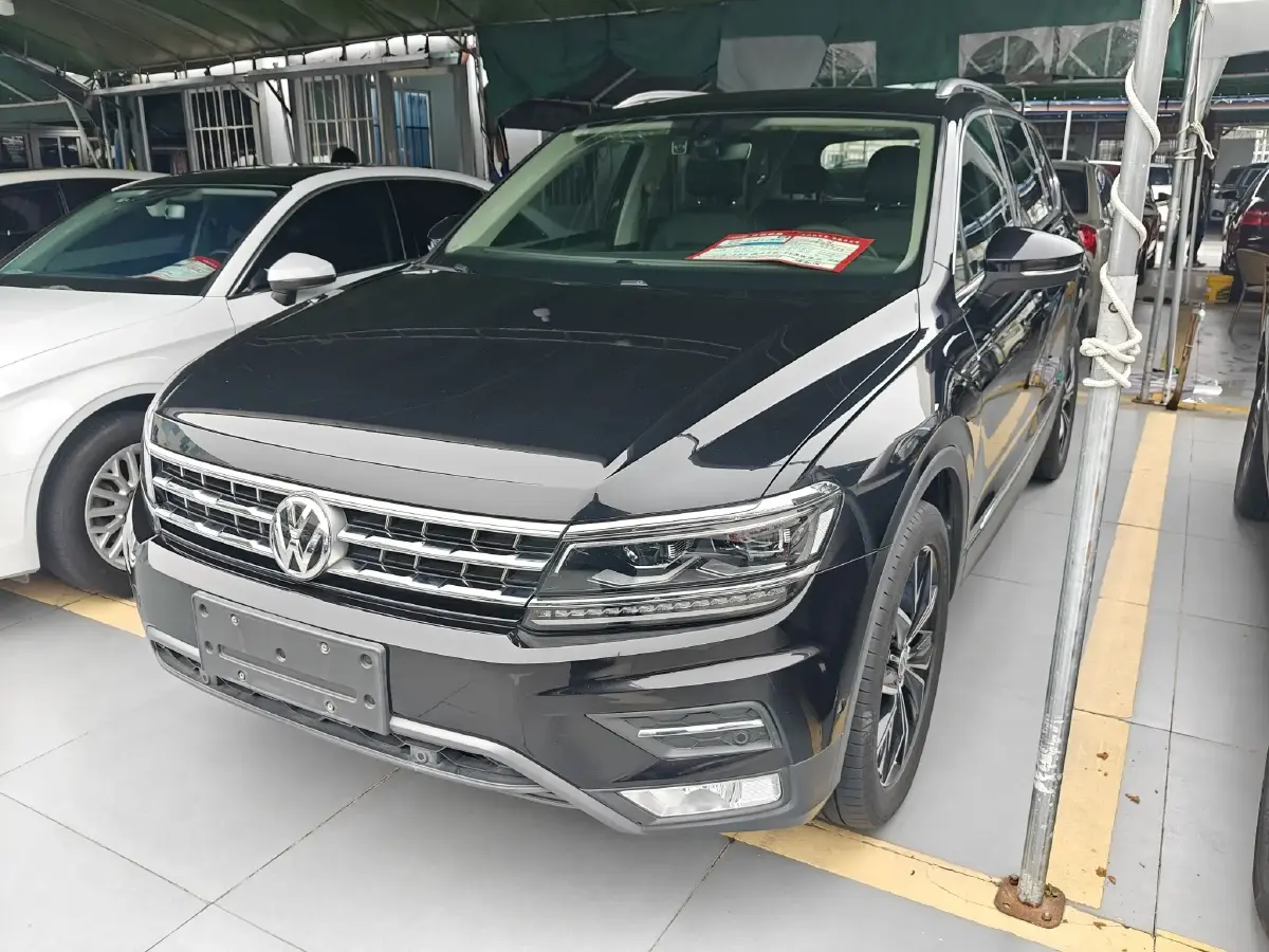 2018 Volkswagen Tiguan L 2.0T 186HP L4 7DCT