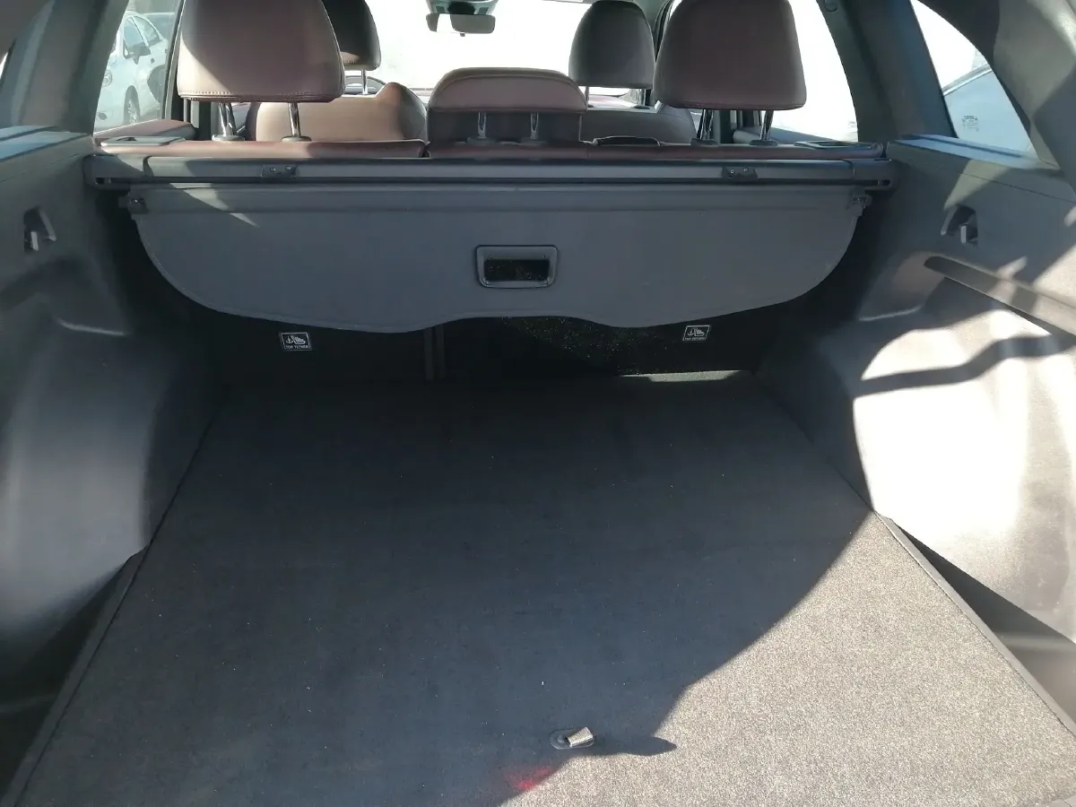 2021 Geely Monjaro 2.0T 218HP L4 7DCT,autocango,china used car exporter,china ev exporter,chinese used car exporter,chinese used ev exporter