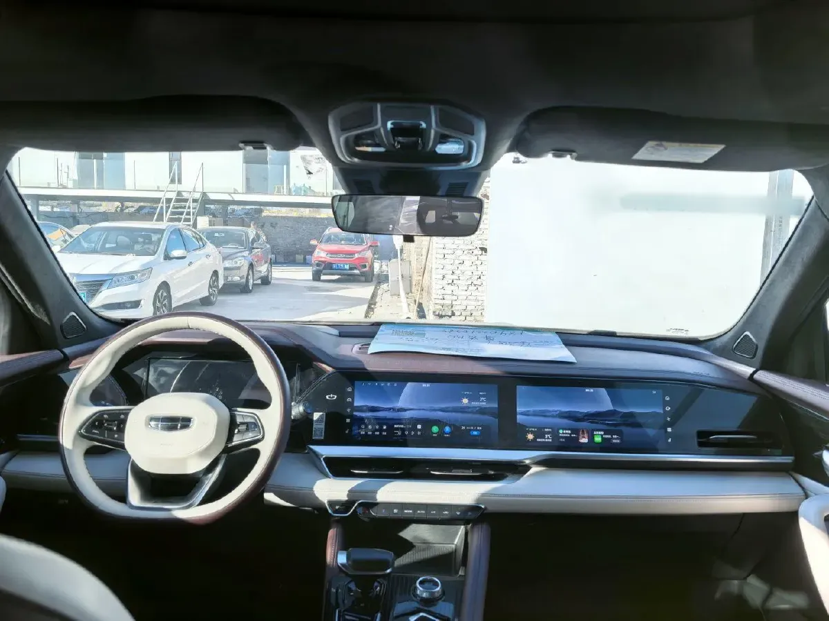 2021 Geely Monjaro 2.0T 218HP L4 7DCT,autocango,china used car exporter,china ev exporter,chinese used car exporter,chinese used ev exporter