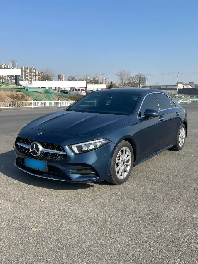 2020 Mercedes-Benz A Class 1.3T 163HP L4 7DCT