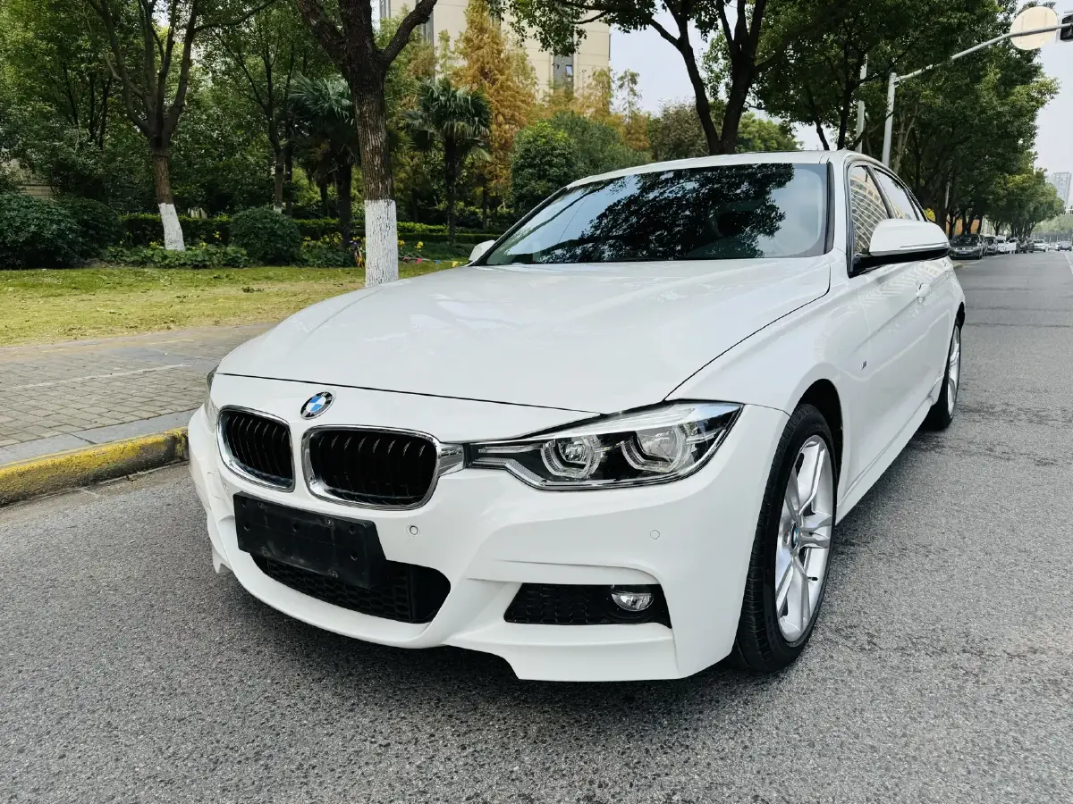 2018 BMW 3 Series 2.0T 184HP L4 8AT