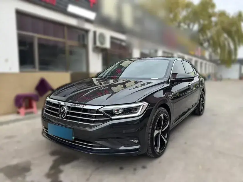 2020 Volkswagen Sagitar 1.2T 116HP L4 7DCT