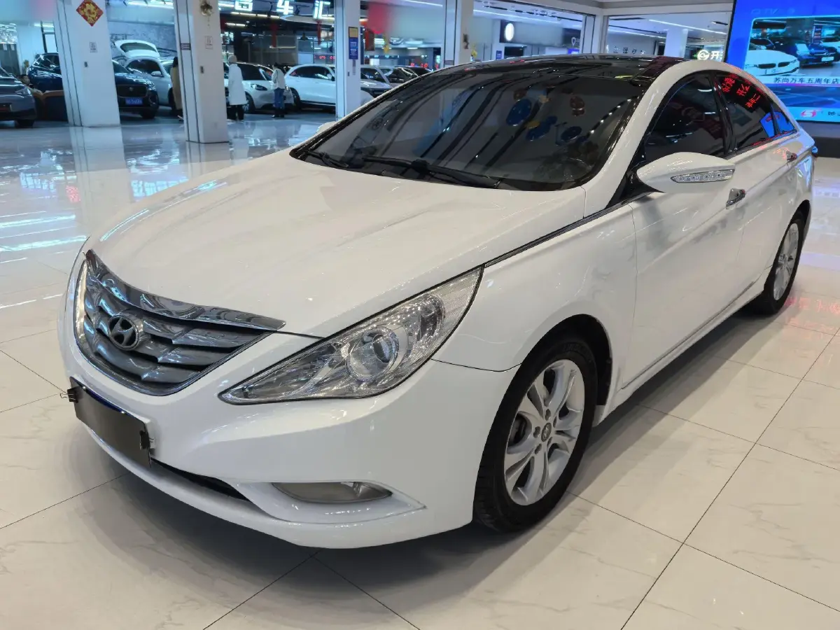 2011 Hyundai Sonata 2.0L 165HP L4 6AT