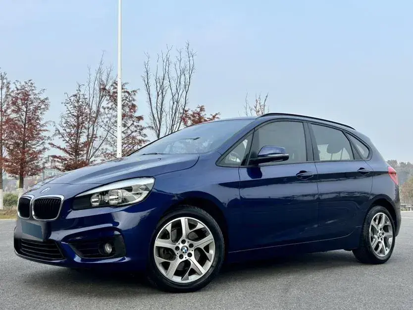 2015 BMW 2 Series Wagon 1.5T 136HP L3 6AT