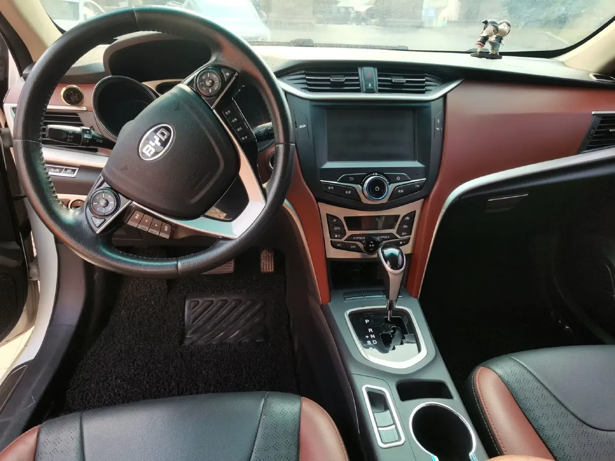 2014 BYD G5 1.5T 154HP L4 6DCT,autocango,china used car exporter,china ev exporter,chinese used car exporter,chinese used ev exporter