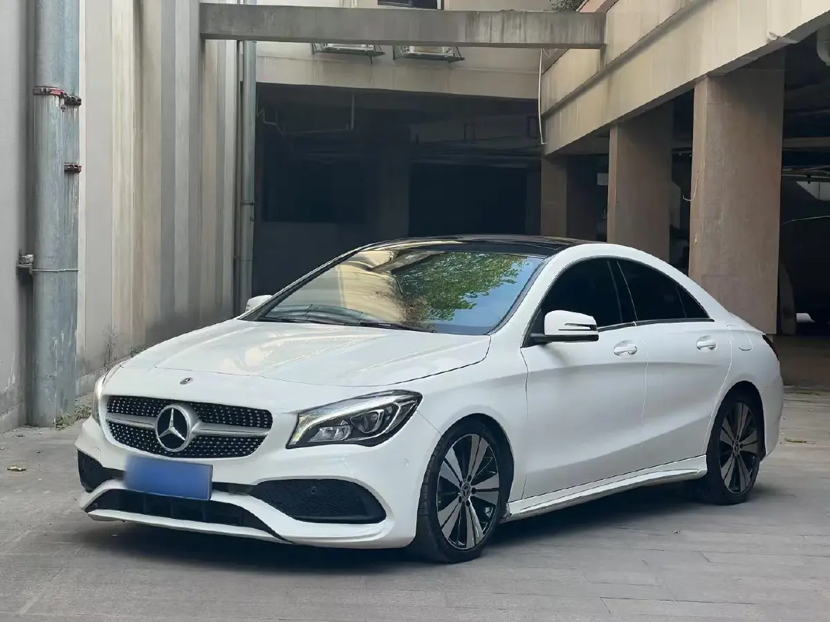 2018 Mercedes-Benz CLA Class 1.6T 156HP L4 7DCT