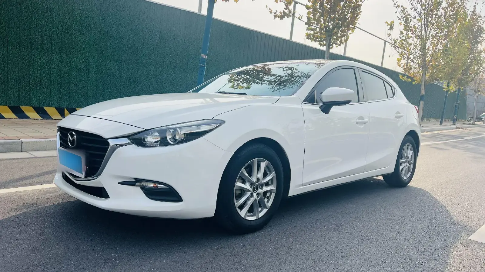 2017 Mazda 3 Axela 1.5L 117HP L4 6AT