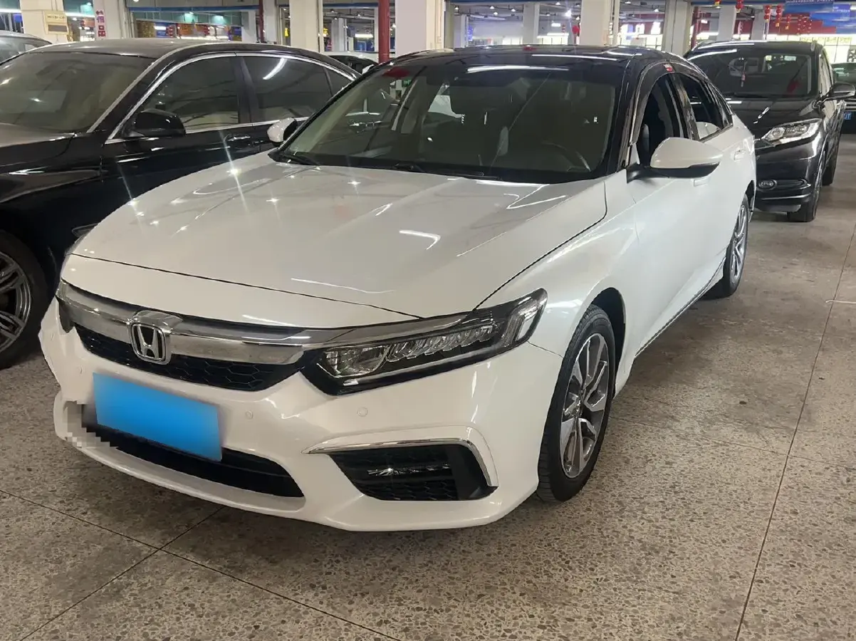 2019 Honda Inspire 1.5T 194HP L4 CVT