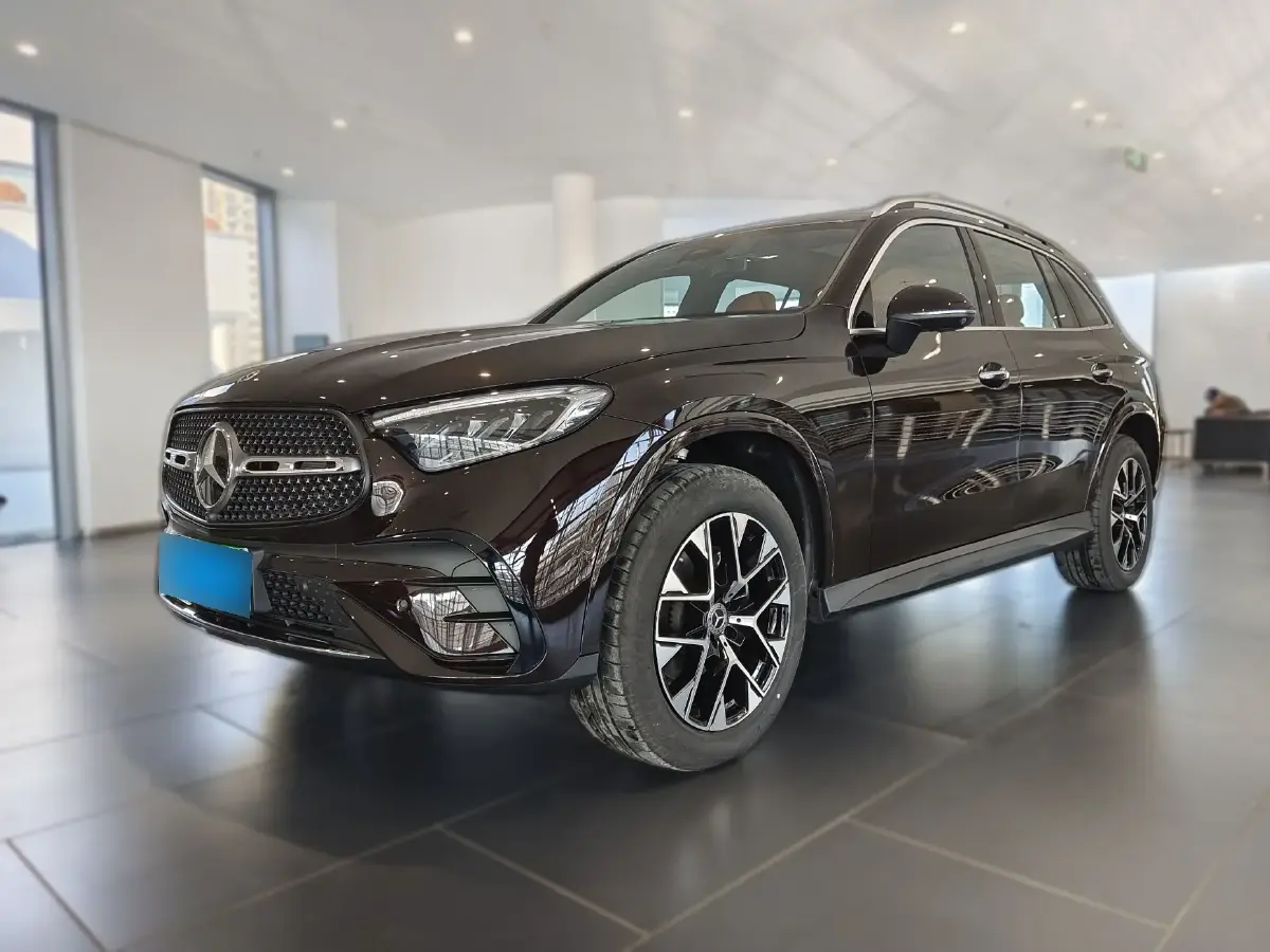 2023 Mercedes-Benz GLC Class 2.0T 204HP L4 9AT