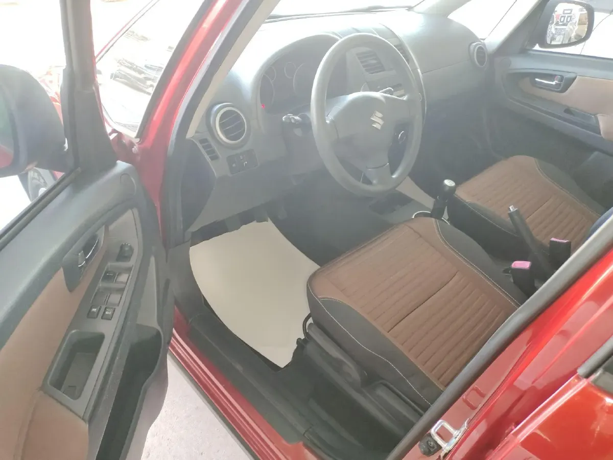 2013 Suzuki SX4 1.6L 109HP L4 4AT,autocango,china used car exporter,china ev exporter,chinese used car exporter,chinese used ev exporter